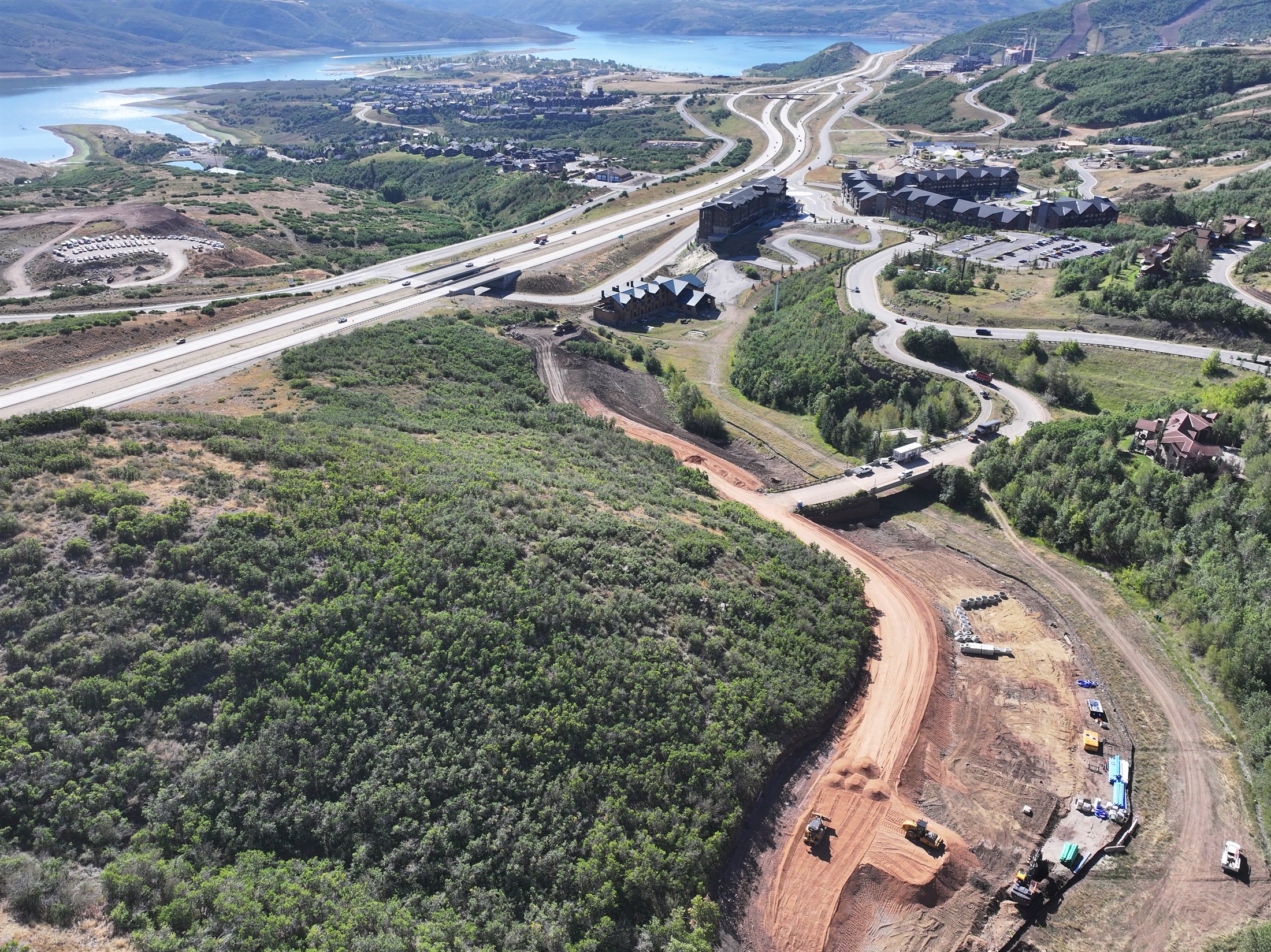 Onsite staging of structural materials